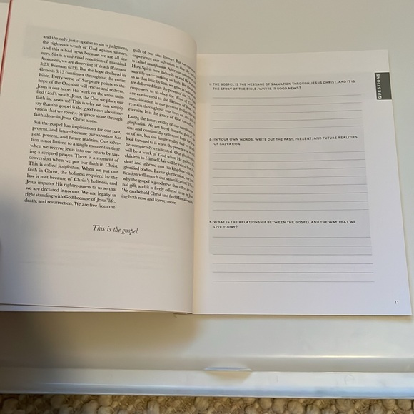 NWT The Daily Grace Co. “Preaching the Gospel to Yourself” Christian Study Book - Picture 8 of 9